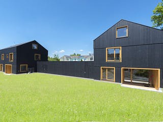 Fertighaus Black von Huber Holzbau, Satteldach-Klassiker Außenansicht 5