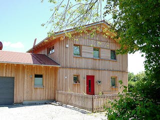Fertighaus Holzland von Huber Holzbau, Außenansicht 2