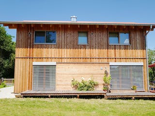 Fertighaus Holzland von Huber Holzbau, Außenansicht 3