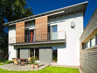 Fertighaus Schwarzatal von Hunoldhaus, Pultdachhaus Außenansicht 2