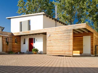 Fertighaus Schwarzatal von Hunoldhaus, Pultdachhaus Außenansicht 3