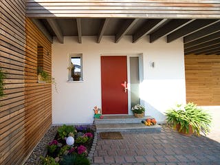 Fertighaus Schwarzatal von Hunoldhaus, Pultdachhaus Außenansicht 6