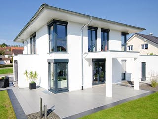 Fertighaus Umpfen von Hunoldhaus, Stadtvilla Außenansicht 1