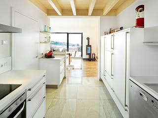 Fertighaus Wurzelbergfarmde von Hunoldhaus, Pultdachhaus Innenansicht 5