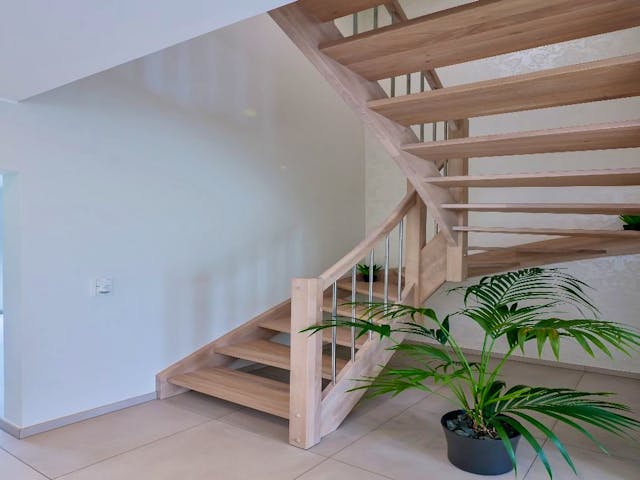 Fertighaus Jubiläumshaus Stadtvilla mit Flachdach von Holz & Dach Living Ausbauhaus ab 284499€, Stadtvilla Innenansicht 3