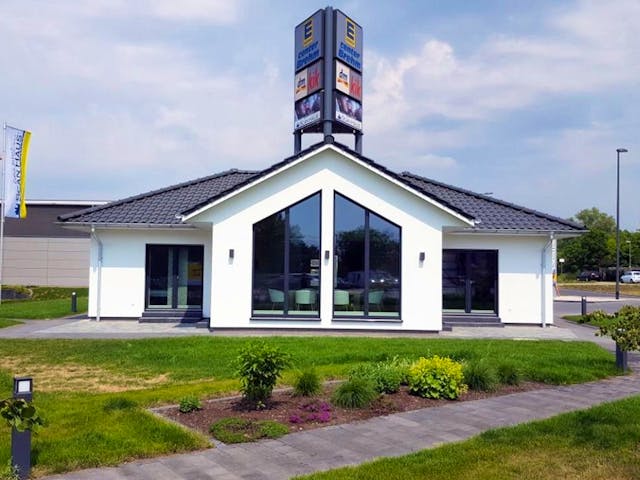 Musterhaus Berlin-Mahlsdorf - SH 136 WB VAR. D1