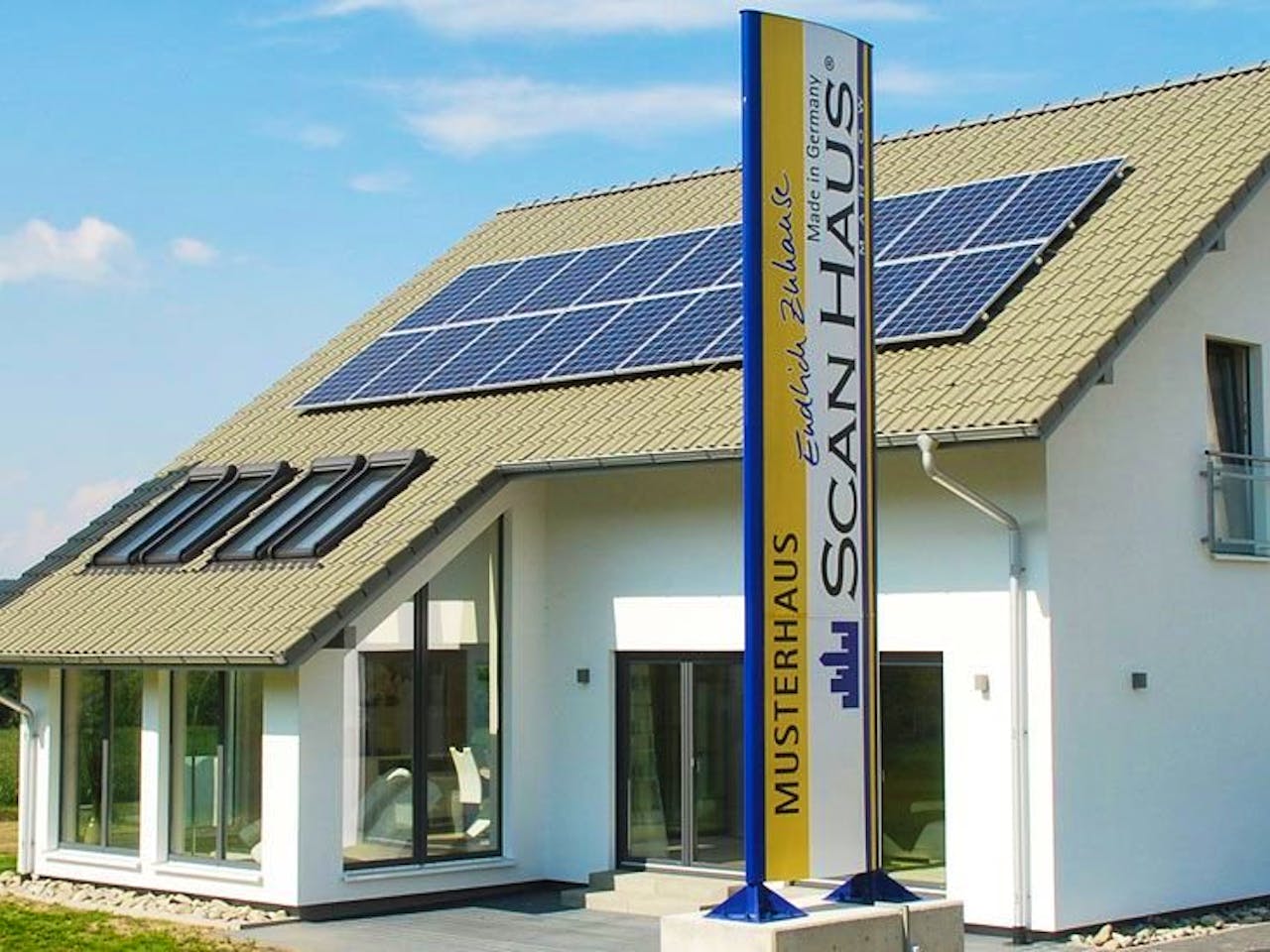 Fertighaus Musterhaus Ulm von ScanHaus Marlow, Außenansicht 1