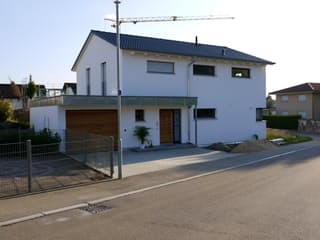 Fertighaus Ingmar von Holzhaus Rosskopf Schlüsselfertig ab 449000€, Satteldach-Klassiker Außenansicht 2