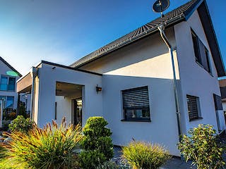 Fertighaus Familientraum von ISOWOODHAUS, Satteldach-Klassiker Außenansicht 3