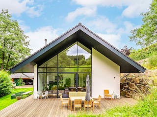 Fertighaus Panorama-Traum von ISOWOODHAUS, Satteldach-Klassiker Außenansicht 5