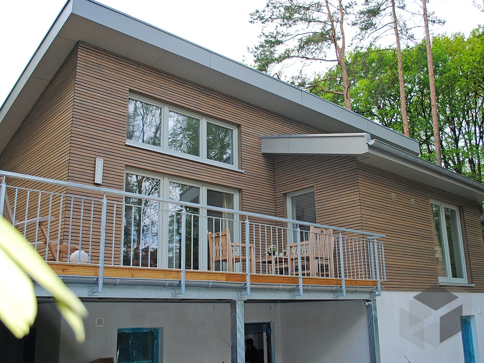 Johnsen - Haus 1 von Johnsen Zimmerei & Hausbau Außenansicht