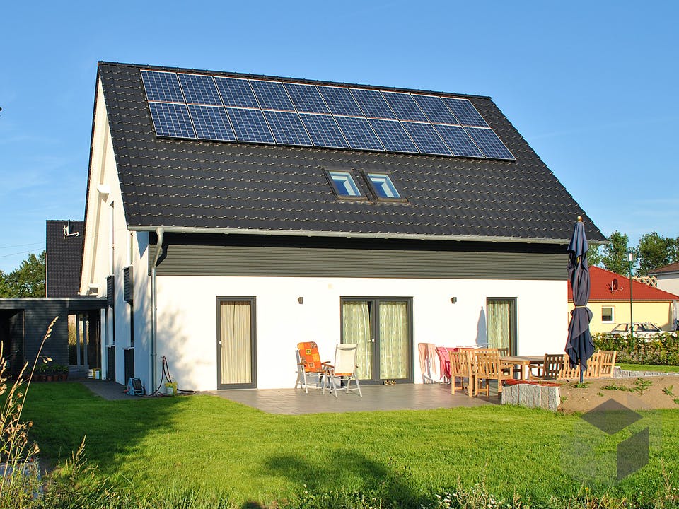 Johnsen - Haus 2 von Johnsen Zimmerei & Hausbau Außenansicht