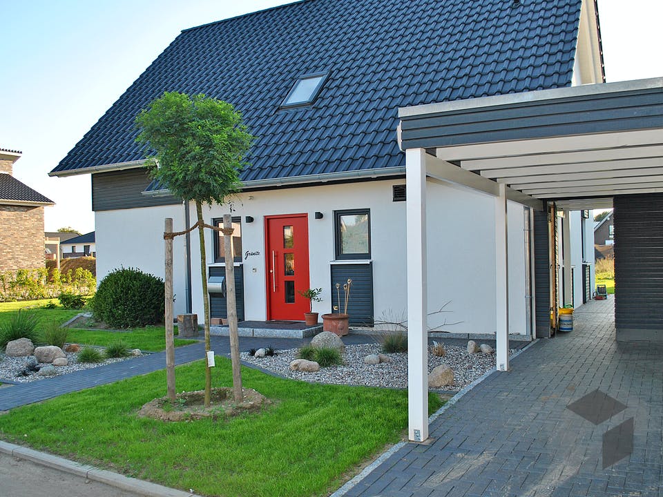Johnsen - Haus 2 von Johnsen Zimmerei & Hausbau Außenansicht