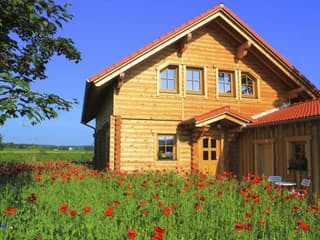 Fertighaus Jubiläumshaus von BayernBlock Schlüsselfertig ab 250000€, Blockhaus Außenansicht 10