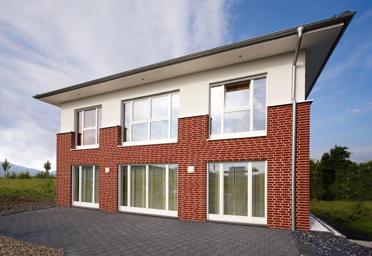 Fertighaus Rabea von GUSSEK HAUS Schlüsselfertig ab 548400€, Stadtvilla Außenansicht 2