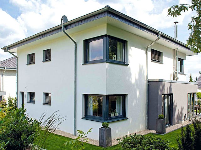 Massivhaus Freiberger von KBS Bau, Stadtvilla Außenansicht 3