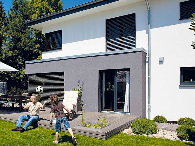 Massivhaus Freiberger von KBS Bau, Stadtvilla Außenansicht 4