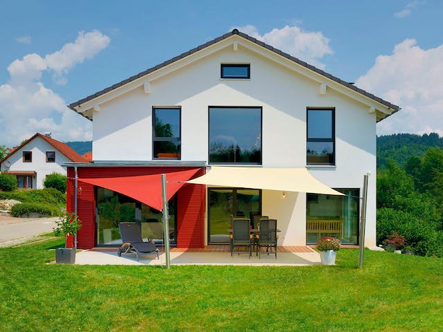 Fertighaus Haus Ingelfinger von Fertighaus WEISS Schlüsselfertig ab 493000€, Satteldach-Klassiker Außenansicht 3