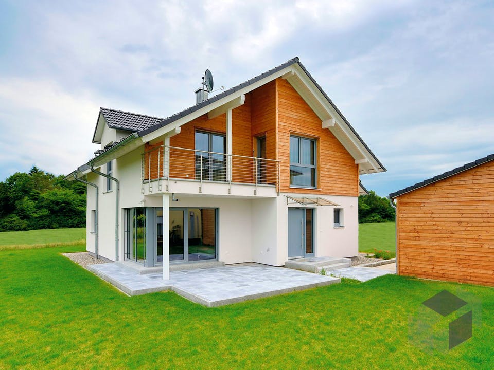 Fertighaus Haus Smilla von Fertighaus WEISS Schlüsselfertig ab 427000€, Satteldach-Klassiker Außenansicht 1