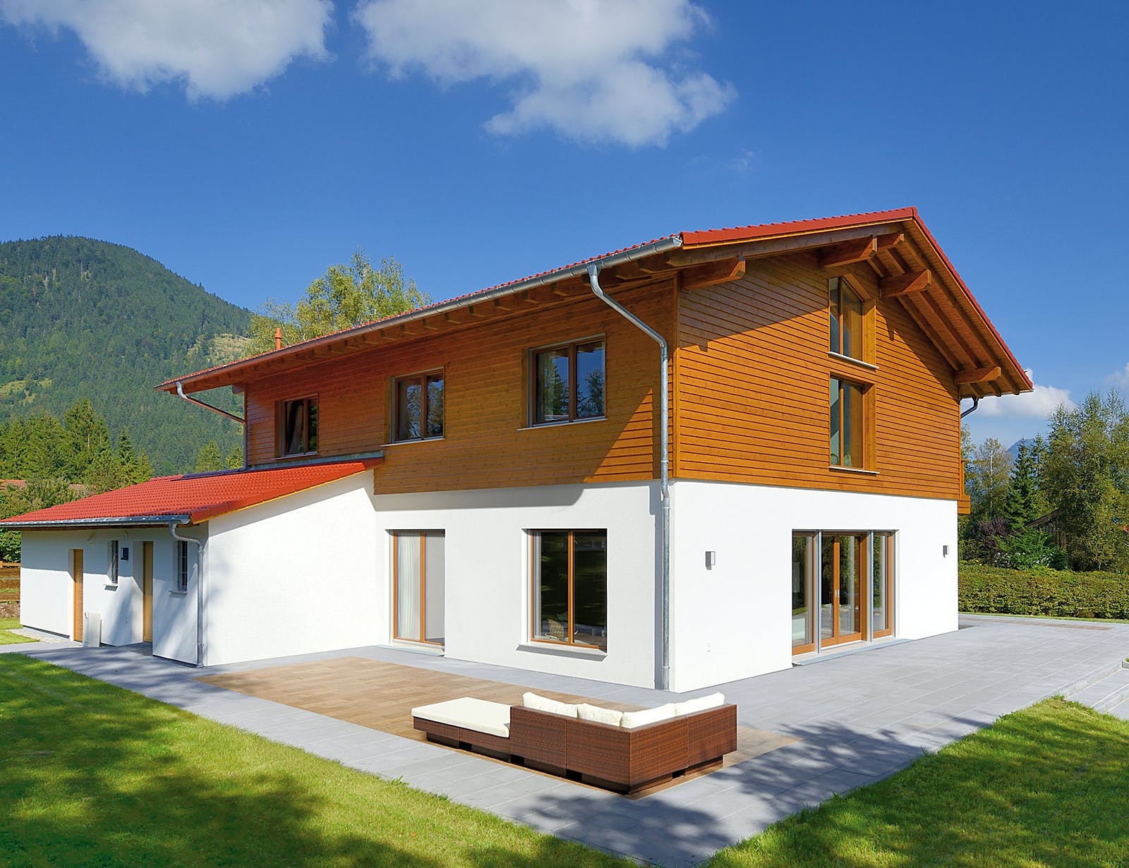 Fertighaus Haus Miesbach von Keitel-Haus Schlüsselfertig ab 518260€, Satteldach-Klassiker Außenansicht 1