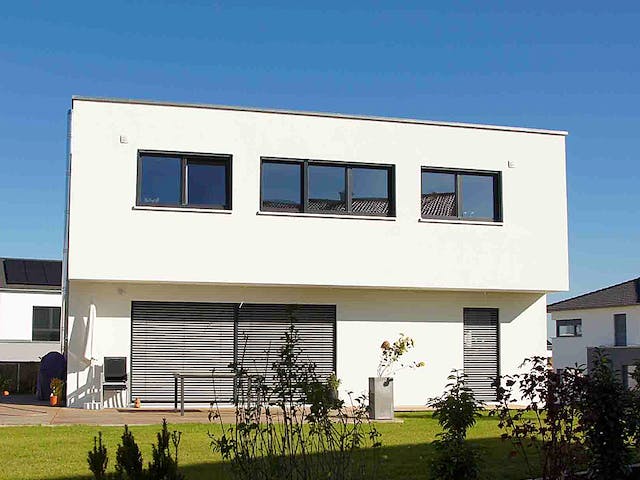 Fertighaus Bauhaus von Kielwein Holzbau Schlüsselfertig ab 437500€, Cubushaus Außenansicht 1