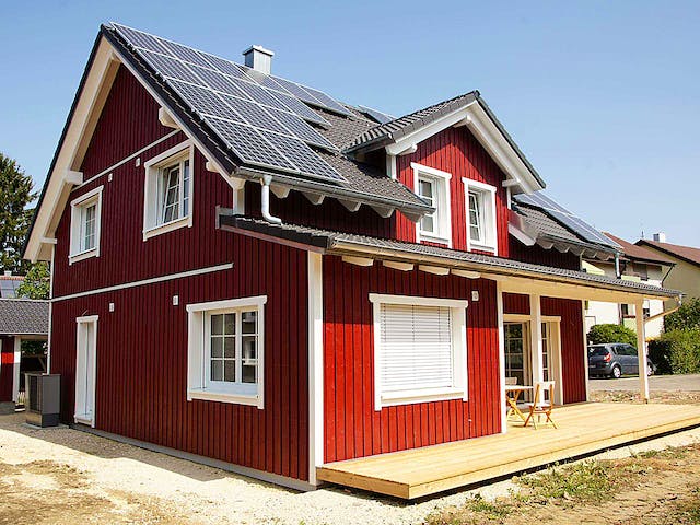 Fertighaus Schwedenhaus 160 von Kielwein Holzbau Schlüsselfertig ab 400000€, Satteldach-Klassiker Außenansicht 2