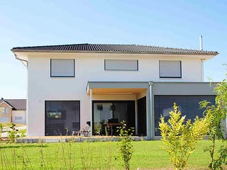 Fertighaus Stadtvilla Flachdach von Kielwein Holzbau Schlüsselfertig ab 517500€, Stadtvilla Außenansicht 1