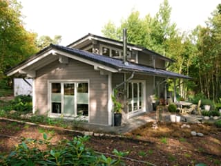 Fertighaus Kirschlorbeer von Stommel Haus, Blockhaus Außenansicht 2