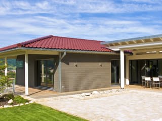 Fertighaus Klassische Bungalow von Bau-Fritz Schlüsselfertig ab 580000€, Bungalow Außenansicht 3