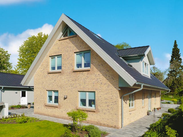 Fertighaus Kopenhagen von Danhaus Deutschland Schlüsselfertig ab 523810€, Satteldach-Klassiker Außenansicht 2