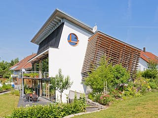 Fertighaus Baumann von Korte Holzbau, Pultdachhaus Außenansicht 3