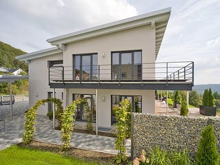 Fertighaus Breitinger von Korte Holzbau, Pultdachhaus Außenansicht 2
