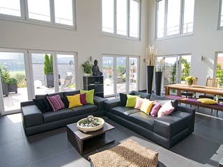 Fertighaus Breitinger von Korte Holzbau, Pultdachhaus Innenansicht 1