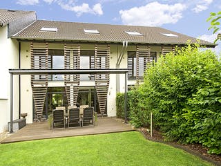 Fertighaus Fehr-Nelsen von Korte Holzbau, Satteldach-Klassiker Außenansicht 5