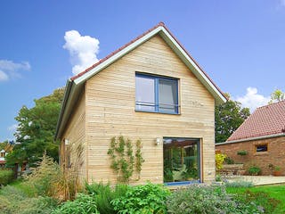 Fertighaus Schneider von Korte Holzbau, Satteldach-Klassiker Außenansicht 4