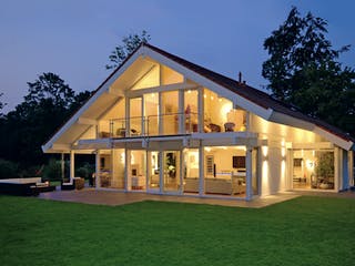 Fertighaus Kundenhaus Dr. Busch von DAVINCI HAUS, Fachwerk Außenansicht 3