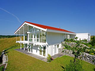 Fertighaus Kundenhaus Dr. Marenbach von DAVINCI HAUS, Fachwerk Außenansicht 2