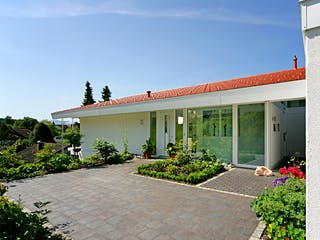 Fertighaus Kundenhaus Dr. Marenbach von DAVINCI HAUS, Fachwerk Außenansicht 3