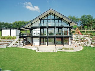 Fertighaus Kundenhaus Dr. Rymaczek von DAVINCI HAUS, Fachwerk Außenansicht 5