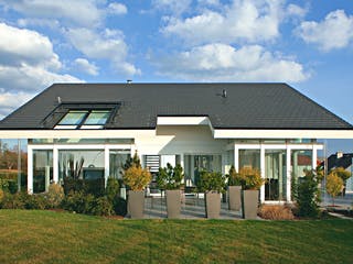 Fertighaus Kundenhaus Dr. Sutor von DAVINCI HAUS, Fachwerk Außenansicht 1