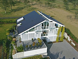 Fertighaus Kundenhaus Dr. Sutor von DAVINCI HAUS, Fachwerk Außenansicht 3