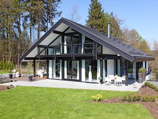 Fertighaus Kundenhaus Eschenbach von DAVINCI HAUS, Fachwerk Außenansicht 1