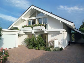 Fertighaus Kundenhaus Riethmüller von DAVINCI HAUS, Fachwerk Außenansicht 2