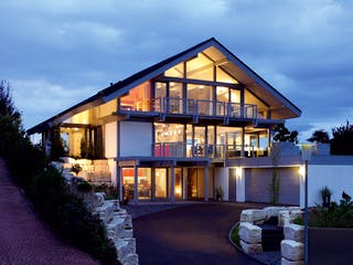 Fertighaus Kundenhaus Rosenberg von DAVINCI HAUS, Fachwerk Außenansicht 2