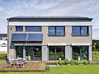 Fertighaus Kundenhaus 4 - Individuelle Planung von WeberHaus, Satteldach-Klassiker Außenansicht 1
