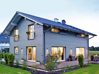 Fertighaus Kundenhaus 14 - Individuelle Planung von WeberHaus, Satteldach-Klassiker Außenansicht 1