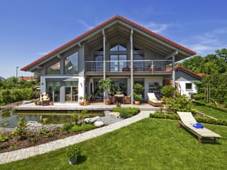 Fertighaus Landshut von Regnauer Hausbau Schlüsselfertig ab 591250€, Satteldach-Klassiker Außenansicht 6