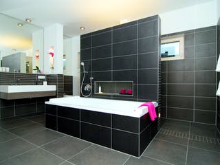 Fertighaus LaStructura Cubus - Passivhaus von FischerHaus Ausbauhaus ab 177830€, Cubushaus Innenansicht 1