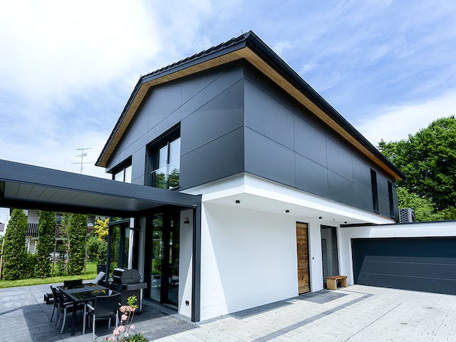 Fertighaus Haus Alex von Leitsch Haus, Satteldach-Klassiker Außenansicht 2