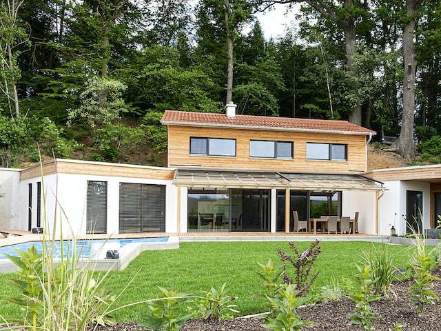 Fertighaus Haus Michael von Leitsch Haus, Satteldach-Klassiker Außenansicht 1